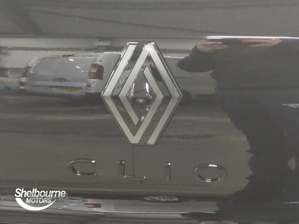 Used Renault Clio 2025 for sale - 76500454: Photo 17