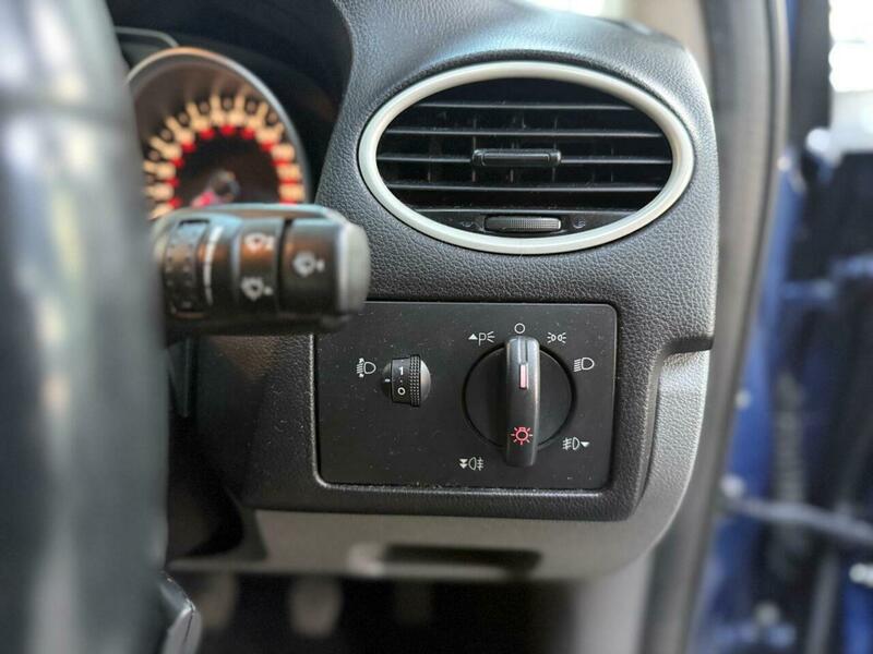 Used Ford Focus 2009 for sale - 76241127: Photo 13