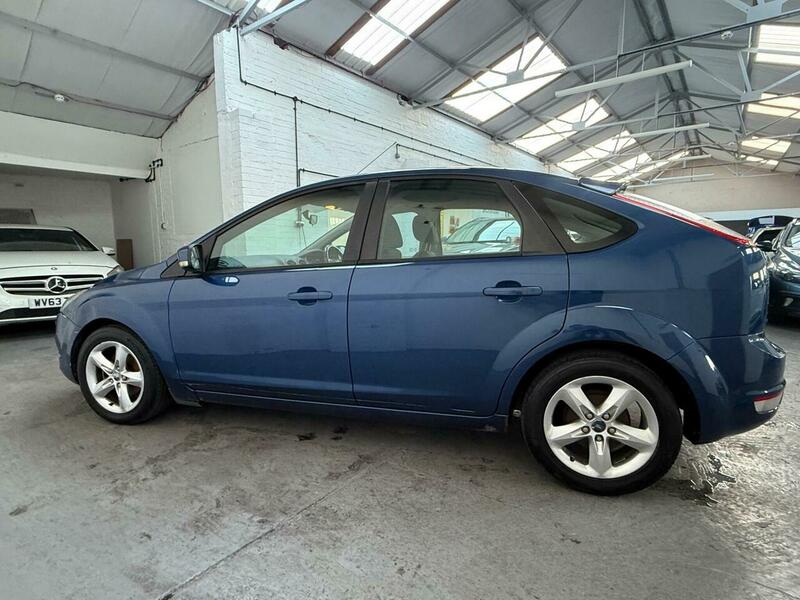 Used Ford Focus 2009 for sale - 76241127: Photo 6