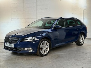 Used Skoda Superb 2016 for sale - 79560738: Photo