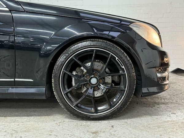 Used Mercedes-Benz C Class 2013 for sale - 76267582: Photo 24