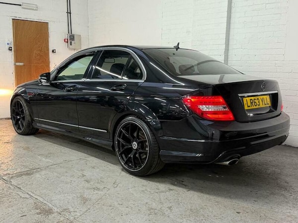 Used Mercedes-Benz C Class 2013 for sale - 76267582: Photo 5