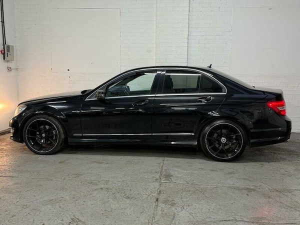 Used Mercedes-Benz C Class 2013 for sale - 76267582: Photo 8