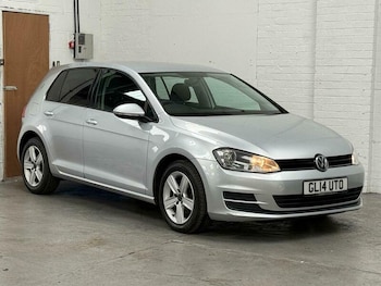 Volkswagen - Golf