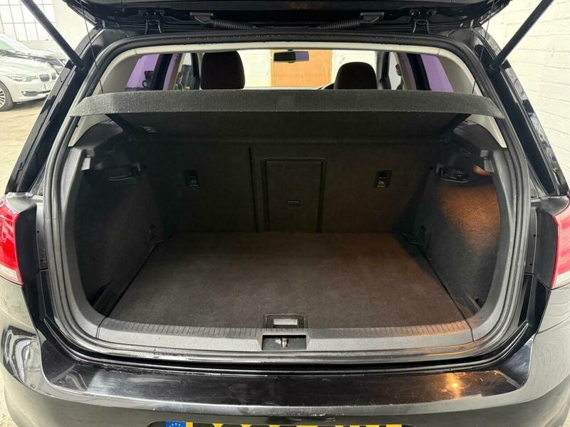 Used Volkswagen Golf 2013 for sale - 77465379: Photo 17