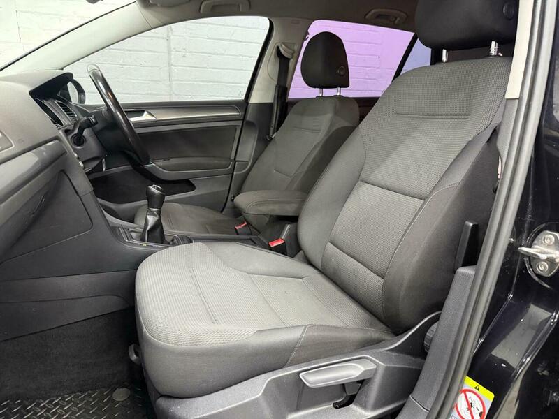 Used Volkswagen Golf 2013 for sale - 77465379: Photo 19