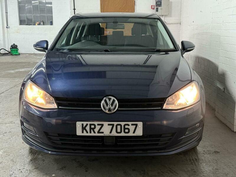 Used Volkswagen Golf 2016 for sale - 76570747: Photo 2