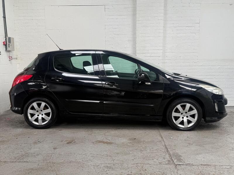Used Peugeot 308 2010 for sale - 78186577: Photo 8