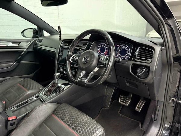Used Volkswagen Golf 2017 for sale - 76241123: Photo 11