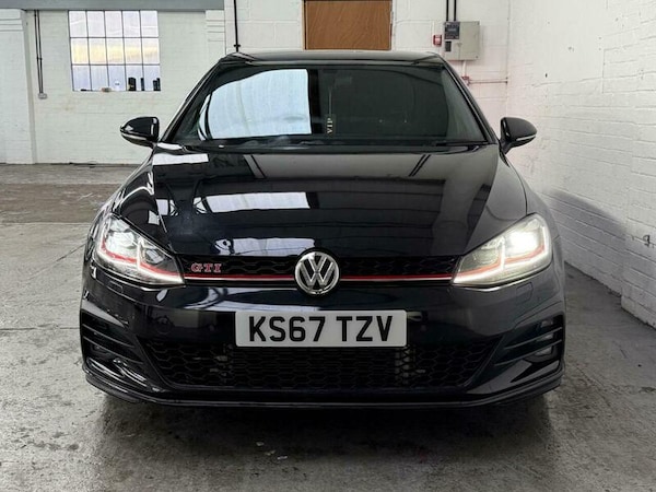Used Volkswagen Golf 2017 for sale - 76241123: Photo 2