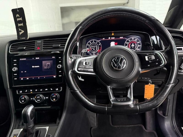 Used Volkswagen Golf 2017 for sale - 76241123: Photo 35