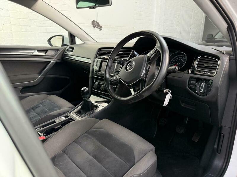 Used Volkswagen Golf 2014 for sale - 77766015: Photo 13