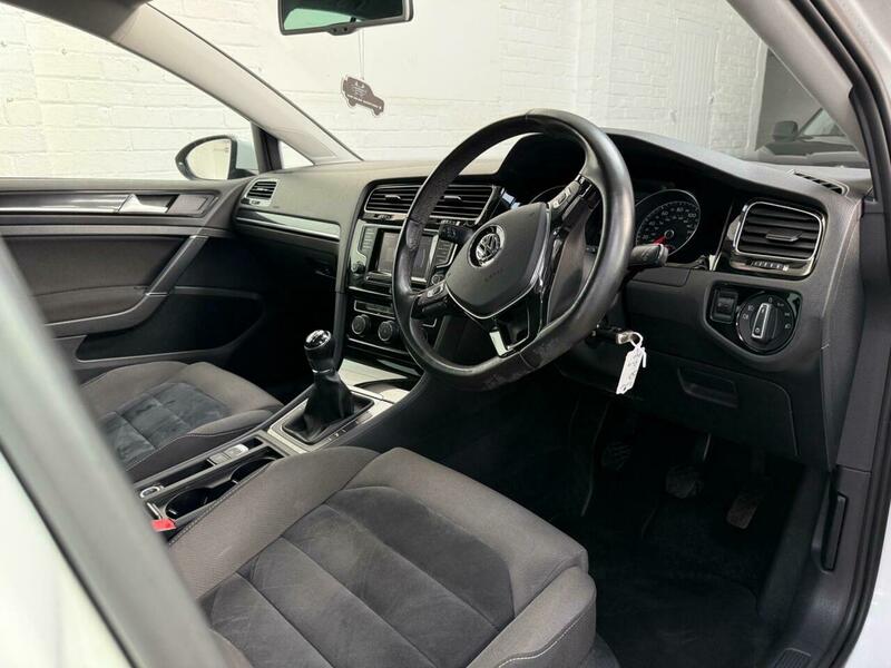 Used Volkswagen Golf 2014 for sale - 77766015: Photo 18