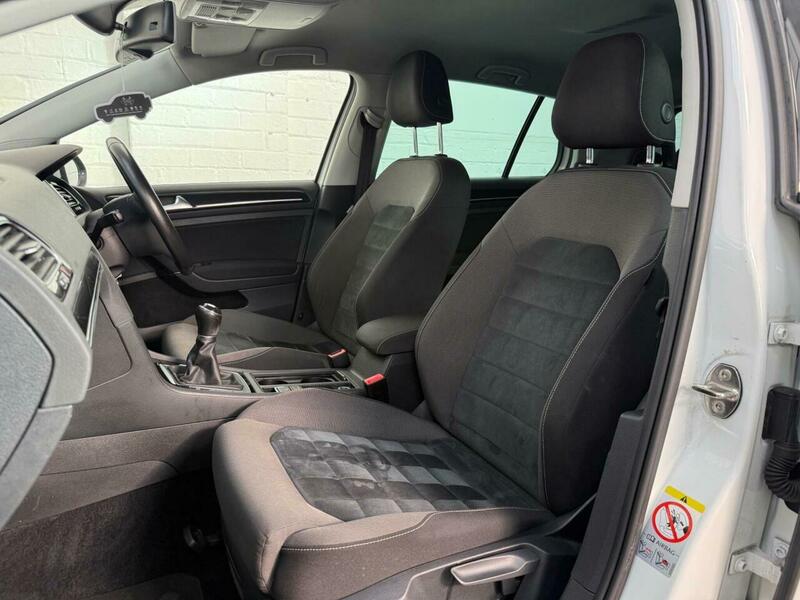 Used Volkswagen Golf 2014 for sale - 77766015: Photo 27