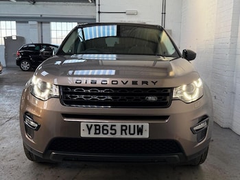 Used Land Rover Discovery Sport 2015 for sale - 77833575: Photo