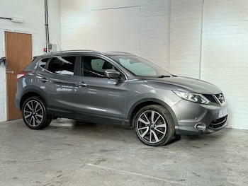 Used Nissan Qashqai 2015 for sale - 76241122: Photo