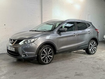 Used Nissan Qashqai 2015 for sale - 76241122: Photo