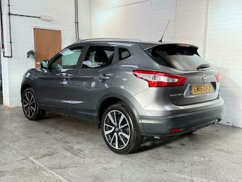 Used Nissan Qashqai 2015 for sale - 76241122: Photo
