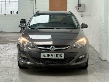 Used Vauxhall Astra 2016 for sale - 75911934: Photo