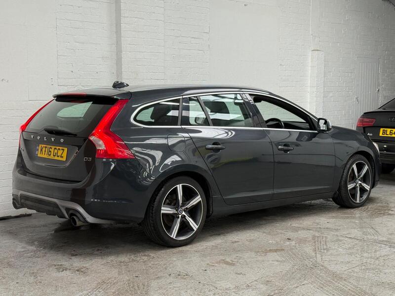 Used Volvo V60 2016 for sale - 77833570: Photo 11