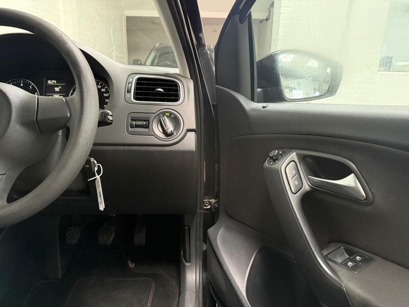 Used Volkswagen Polo 2012 for sale - 77855254: Photo 17