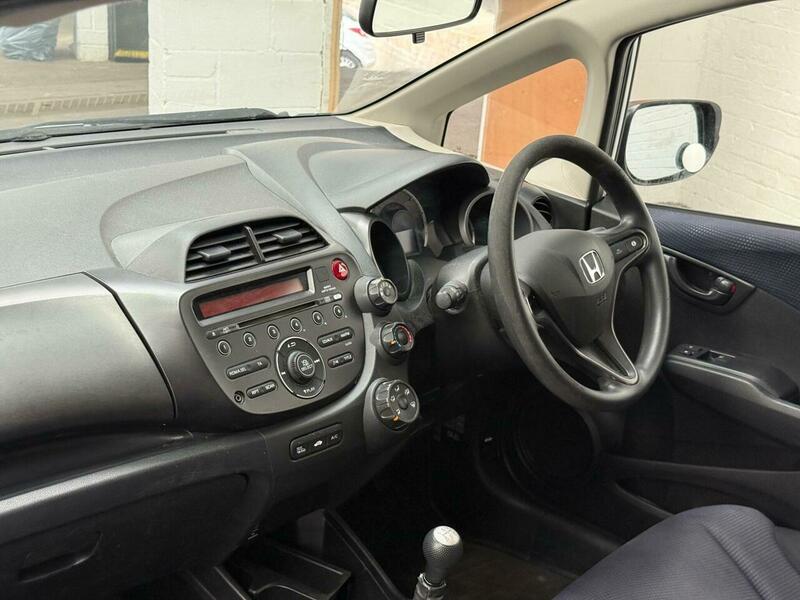 Used Honda Jazz 2011 for sale - 76470743: Photo 8
