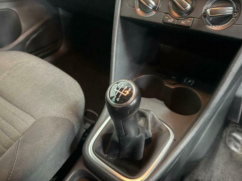 Used Volkswagen Polo 2011 for sale - 76346149: Photo 14