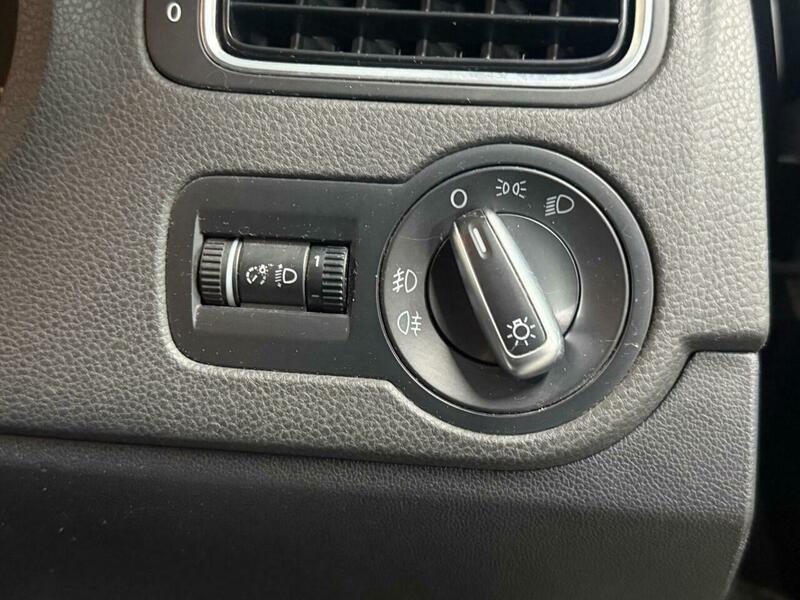 Used Volkswagen Polo 2011 for sale - 76346149: Photo 15