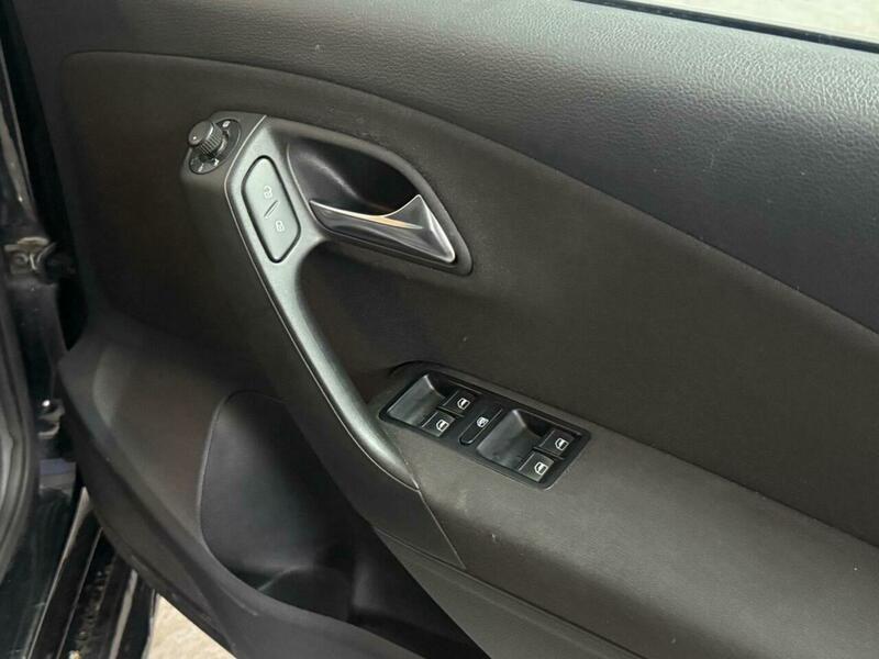 Used Volkswagen Polo 2011 for sale - 76346149: Photo 16