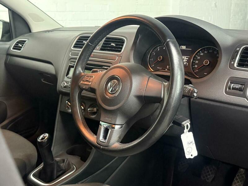 Used Volkswagen Polo 2011 for sale - 76346149: Photo 24