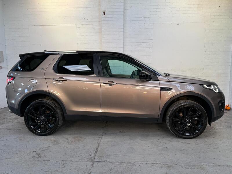 Used Land Rover Discovery Sport 2015 for sale - 77927002: Photo 10