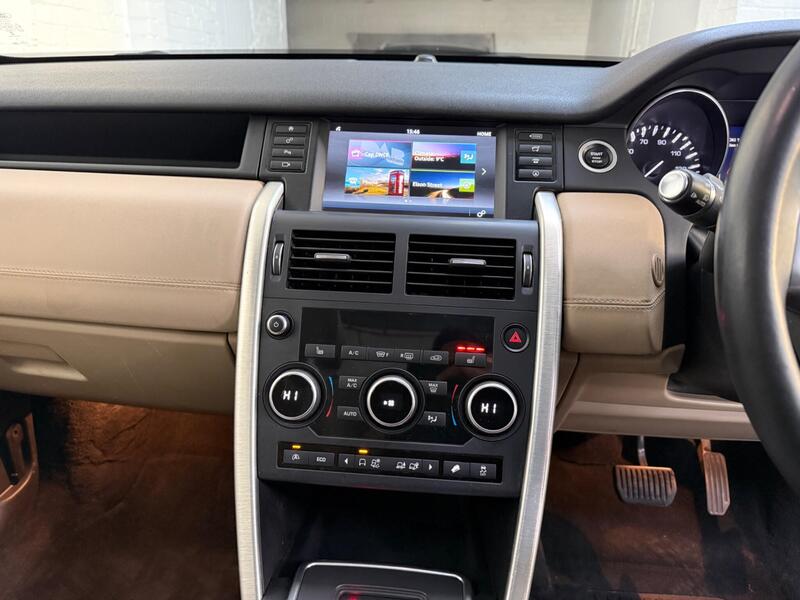 Used Land Rover Discovery Sport 2015 for sale - 77927002: Photo 19