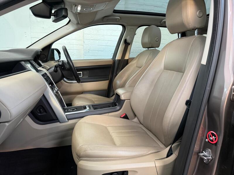 Used Land Rover Discovery Sport 2015 for sale - 77927002: Photo 24