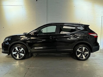 Used Nissan Qashqai 2015 for sale - 79027216: Photo