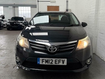 Used Toyota Avensis 2012 for sale - 75638129: Photo