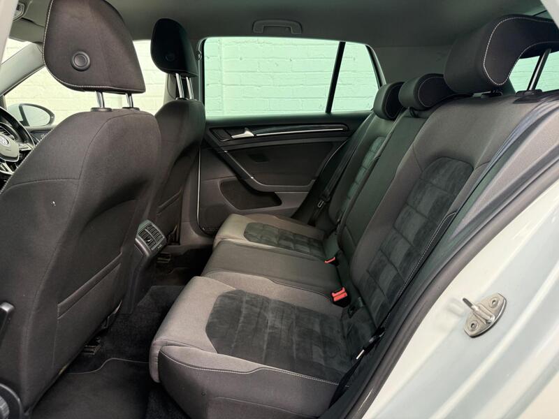 Used Volkswagen Golf 2014 for sale - 77841056: Photo 20