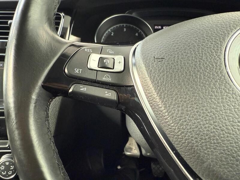 Used Volkswagen Golf 2014 for sale - 77841056: Photo 22