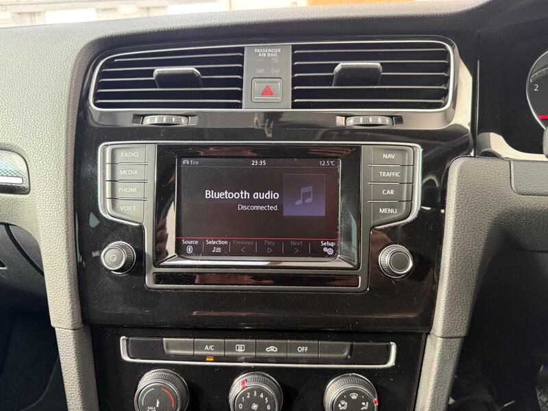 Used Volkswagen Golf 2014 for sale - 77841056: Photo 24