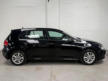 Used Volkswagen Golf 2015 for sale - 78556538: Photo