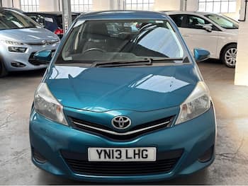 Used Toyota Yaris 2013 for sale - 79762678: Photo