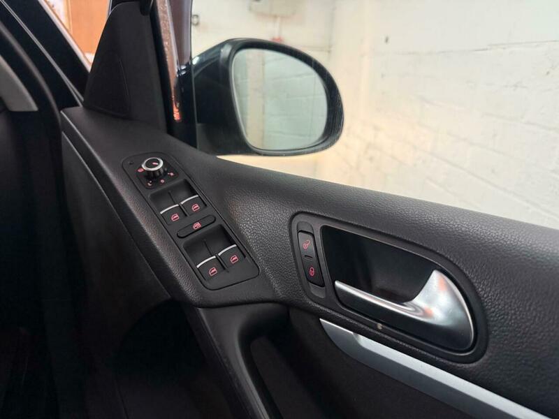 Used Volkswagen Tiguan 2014 for sale - 76520885: Photo 22