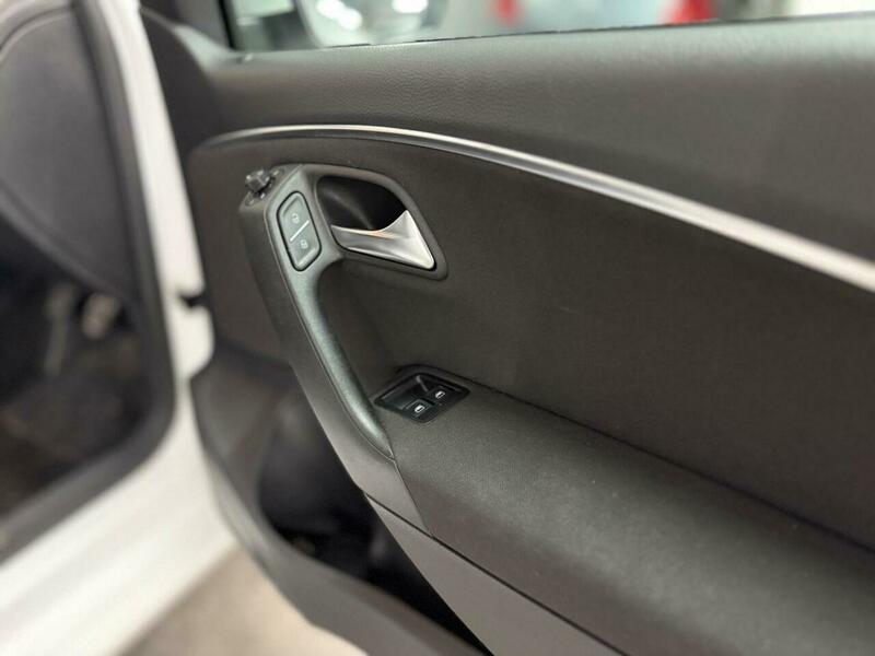 Used Volkswagen Polo 2015 for sale - 76740903: Photo 18