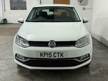Used Volkswagen Polo 2015 for sale - 76740903: Photo