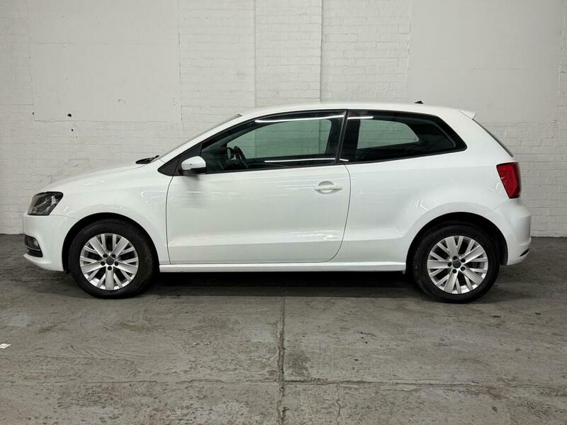 Used Volkswagen Polo 2015 for sale - 76740903: Photo 8