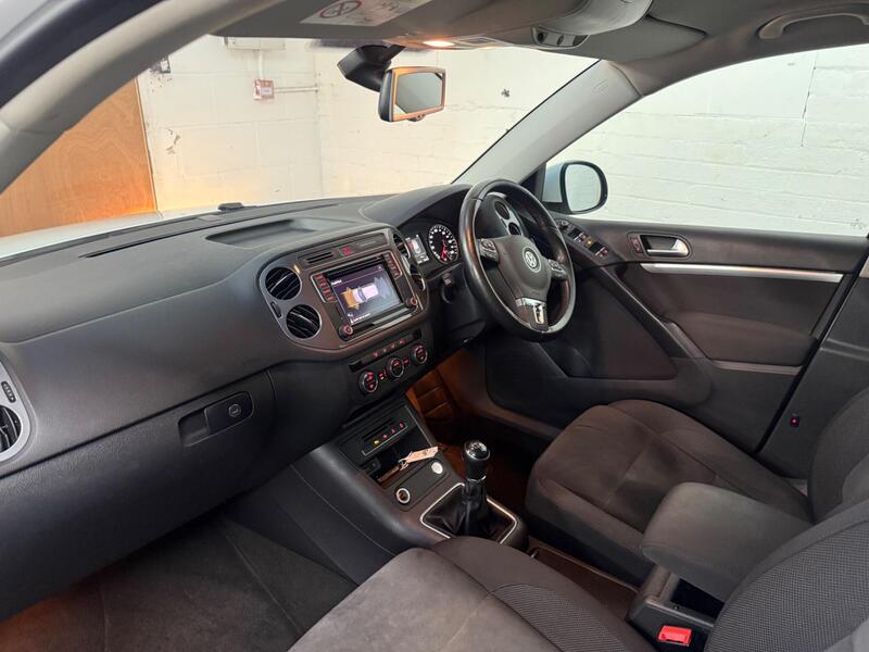 Used Volkswagen Tiguan 2015 for sale - 78117384: Photo 9