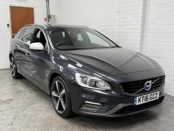 2016 - D3 [150] R DESIGN Lux Nav 5dr