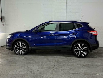 Used Nissan Qashqai 2015 for sale - 76570787: Photo