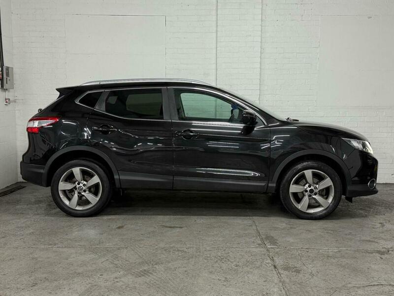 Used Nissan Qashqai 2015 for sale - 76520899: Photo 11