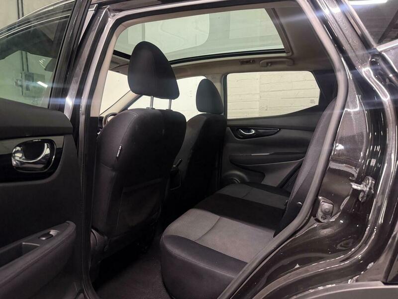 Used Nissan Qashqai 2015 for sale - 76520899: Photo 16