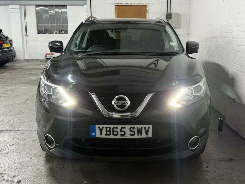 Used Nissan Qashqai 2015 for sale - 76520899: Photo 2